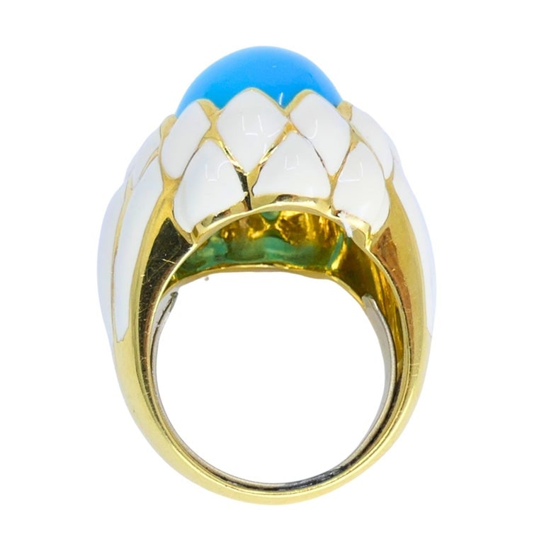 David Webb Ring 18k Gold White Enamel Turquoise Cocktail Ring - 7