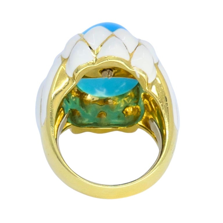 David Webb Ring 18k Gold White Enamel Turquoise Cocktail Ring - 8