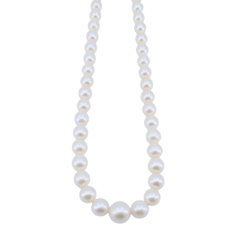 Vintage Mikimoto Akoya Pearl Graduated Necklace with Silver Clasp - 3