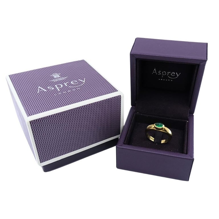Asprey London 18k Gold Oval Cabochon Emerald Ring - 10