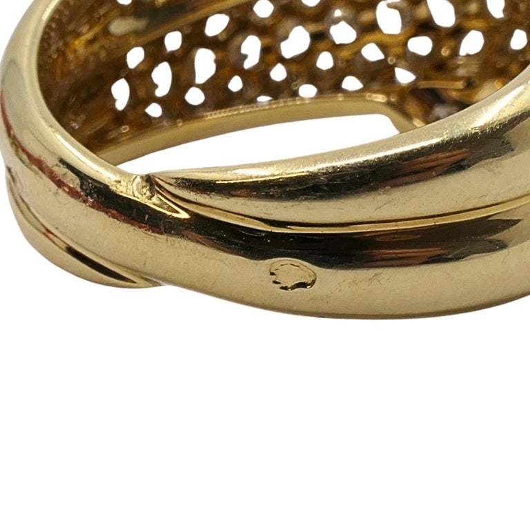 Van Cleef & Arpels 18k Gold PavÃ© Diamond BombÃ© Crossover Ring - 11