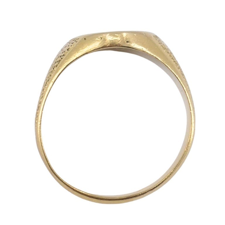 Vintage 18k Gold Un-engraved Signet Ring - 8