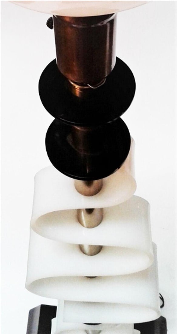 Mid Century Acrylic Sculptural Floor Lamp by Moss Lighting - 5