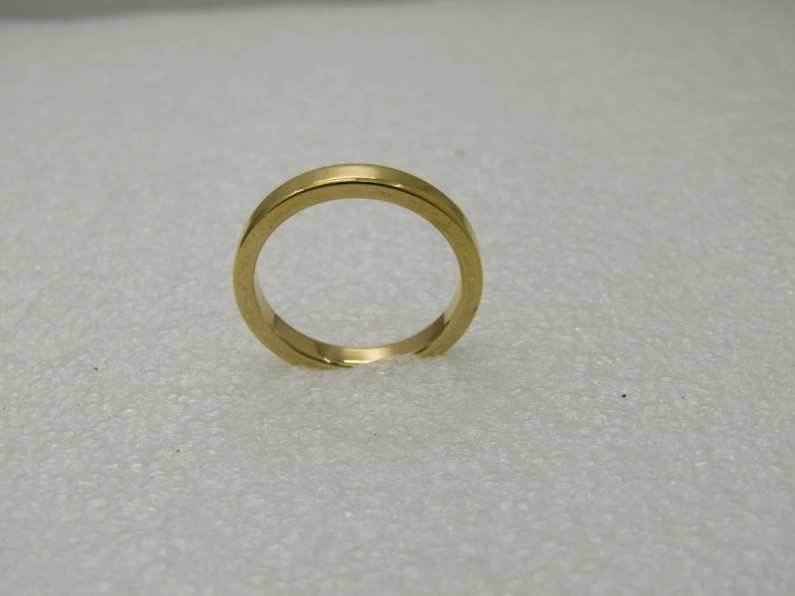Vintage Joan Rivers Gold Tone Band Ring, Sz. 8, 2.9mm - 3