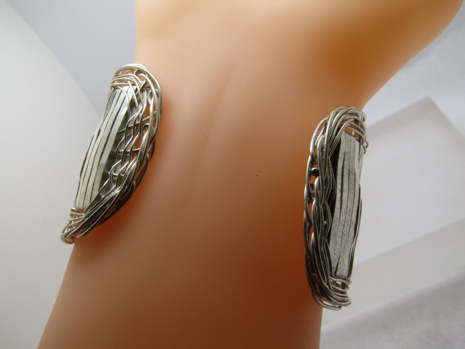 Wide Agate and Rhinestone Wove Cuff Bracelet, Unisex, 7" Plus, 1990's-2000's - 4