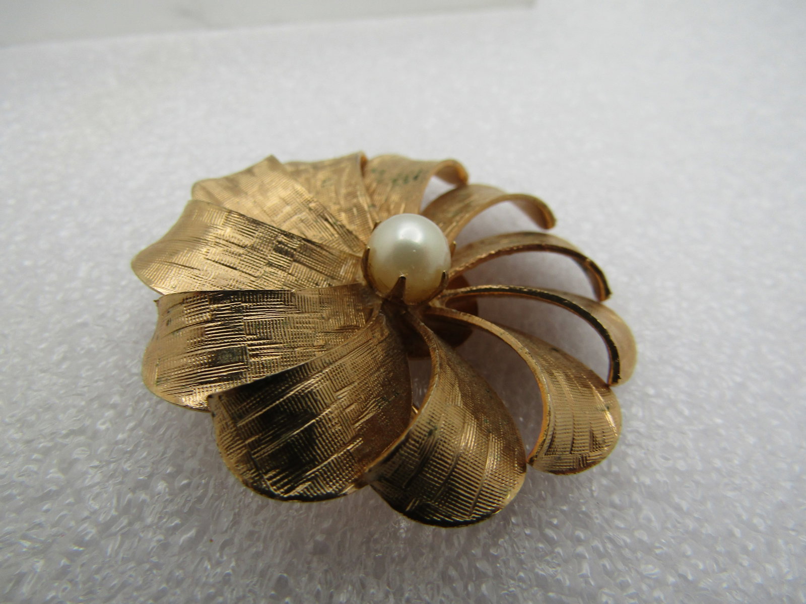 Vintage Spiral Blossom Brooch, Faux Pearl 1960's-1970's - 5