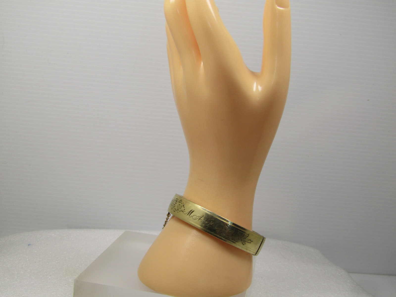 Vintage 12kt G.F. Hinged Engraved Bangle Bracelet, 1950's, Signed - 5