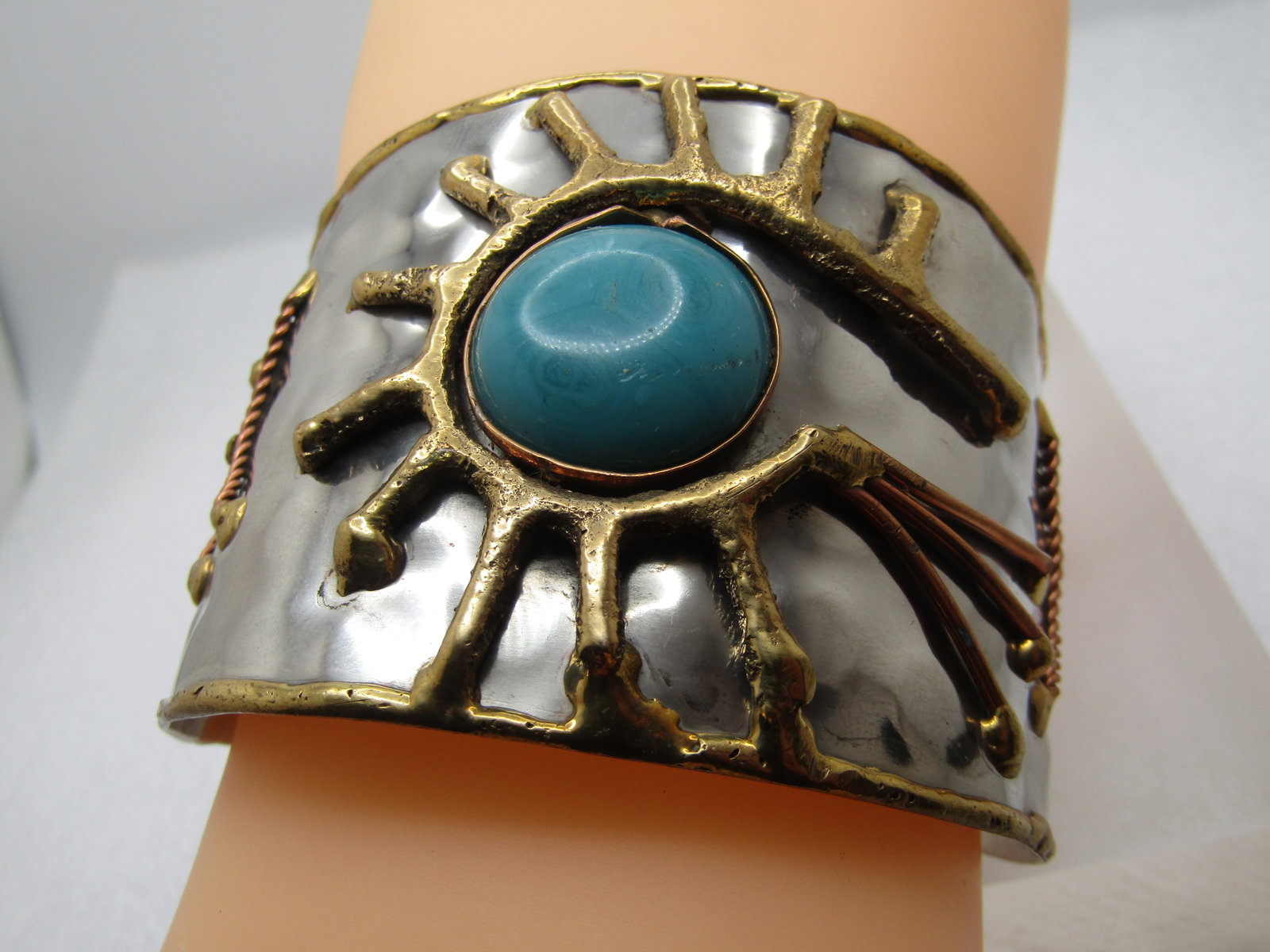 Vintage Wide Abstract Cuff Bracelet, Mixed Genre, 7.5", 1970's-1990's.: Title: Vintage Wide Abstract Cuff Bracelet, Mixed Genre, 7.5", 1970's-1990's. Description: Vintage Wide Abstract Cuff Bracelet, Mixed Genre, 7.5", 1970's-1990's This has a sun type look with rays and 