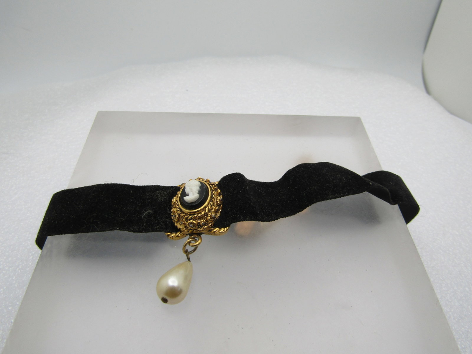 Vintage Black Velvet Choker, Cameo Drop, 12"-15", 1960's-1970's - 4