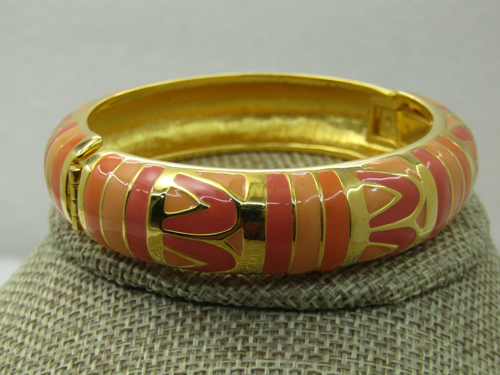 Vintage Joan Rivers Enameled Hinged Clamper Bracelet, Geometric, 6.75", 15mm wide (1 of 8)