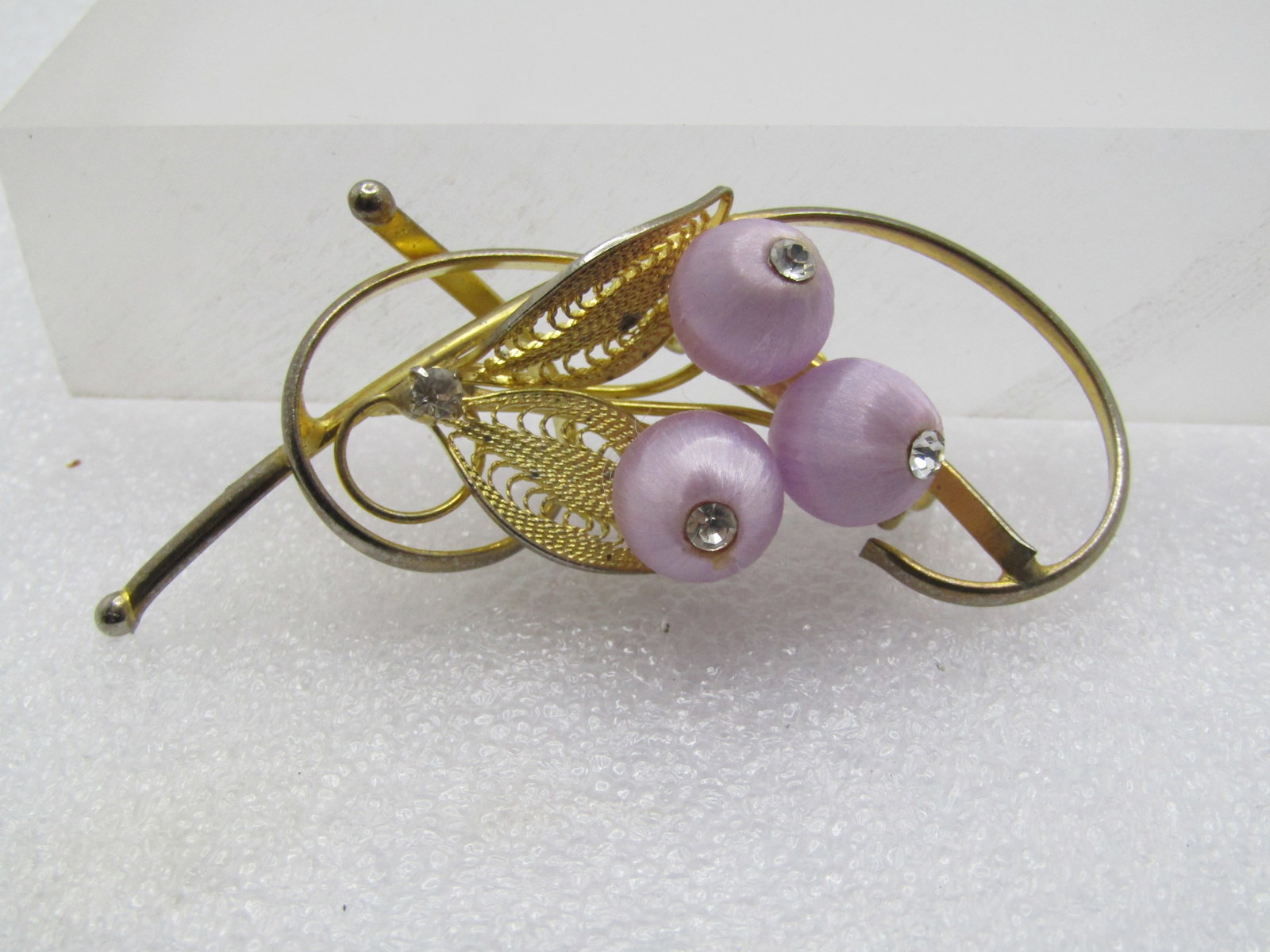 Vintage Lavender Threaded Floral Filigree Brooch, Rhienstones, 1960's-1970's - 4