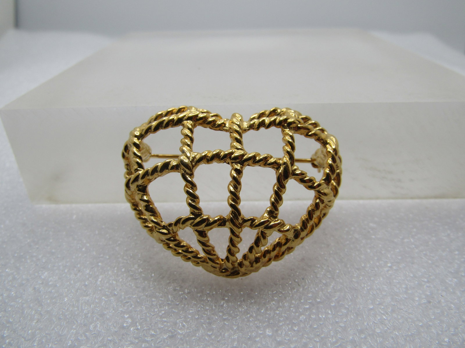 Vintage Open Grid Heart Brooch, Signed AK, 1980-'s-1990's. (1 of 4)