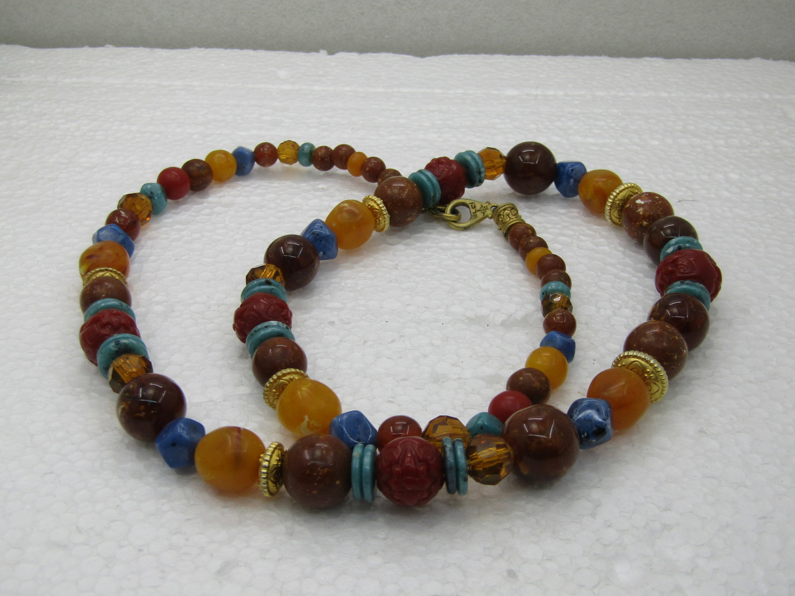 Vintage Graduated Faux Hardstone Beaded Necklace, 26", Mixed Colors - 5
