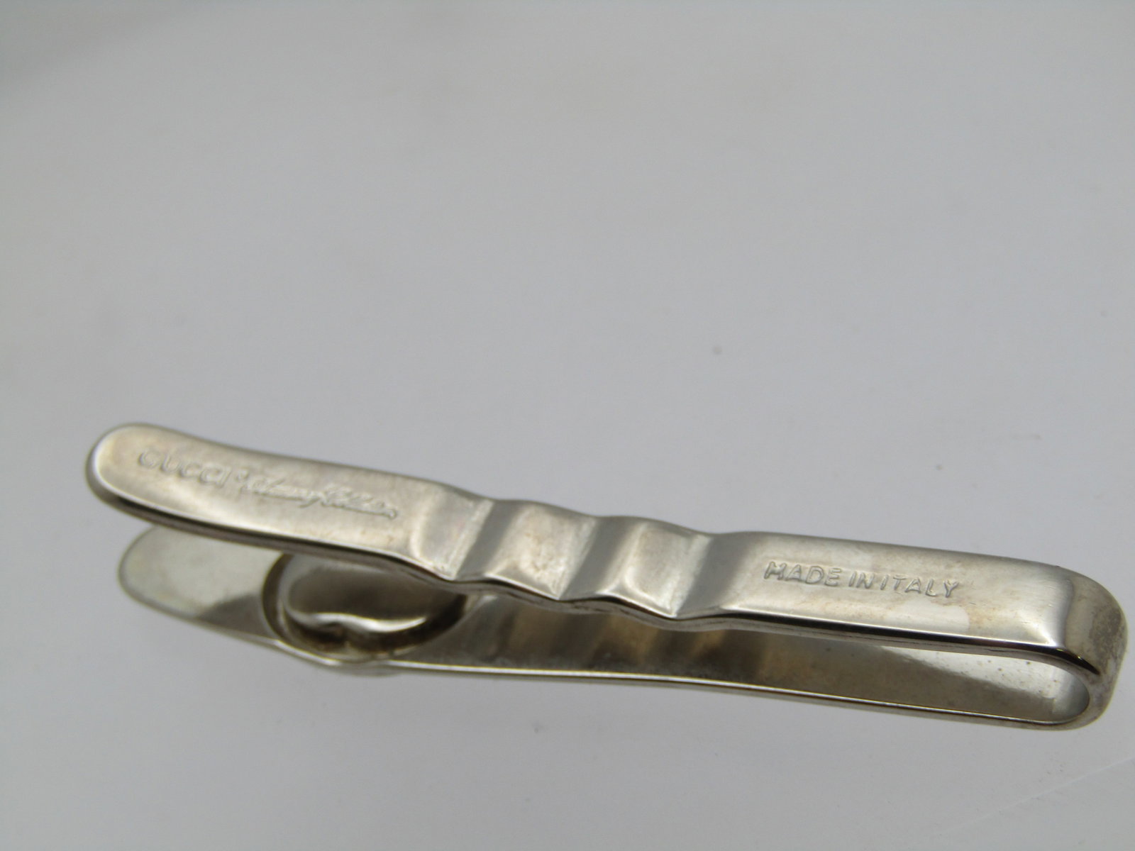 Vintage Gucci Red Striped Tie Bar, Accessory Collection, 1980's-1990's - 4