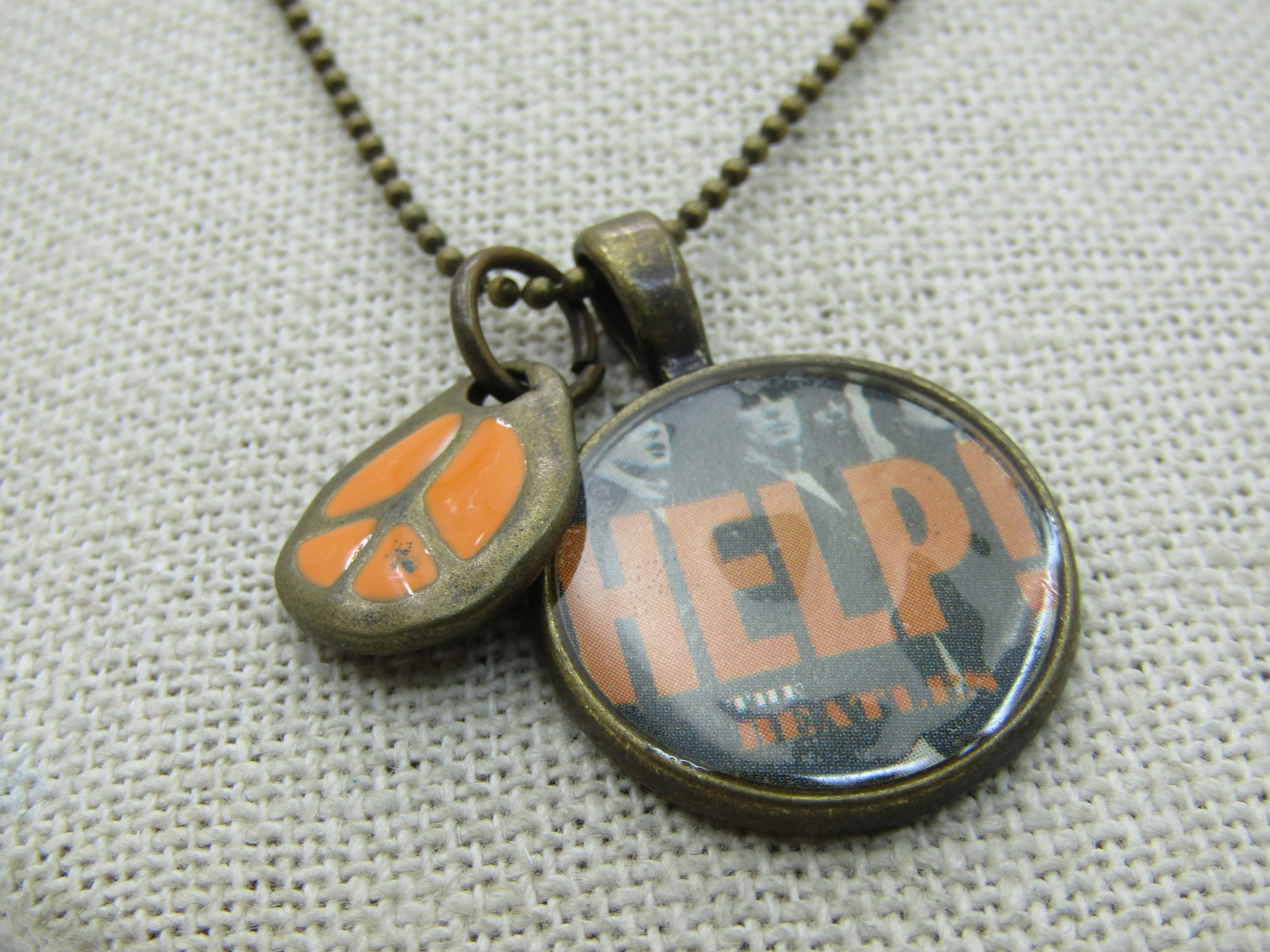 Vintage Peace Beatle's Help Necklace by Jasmine, New on Card - 2