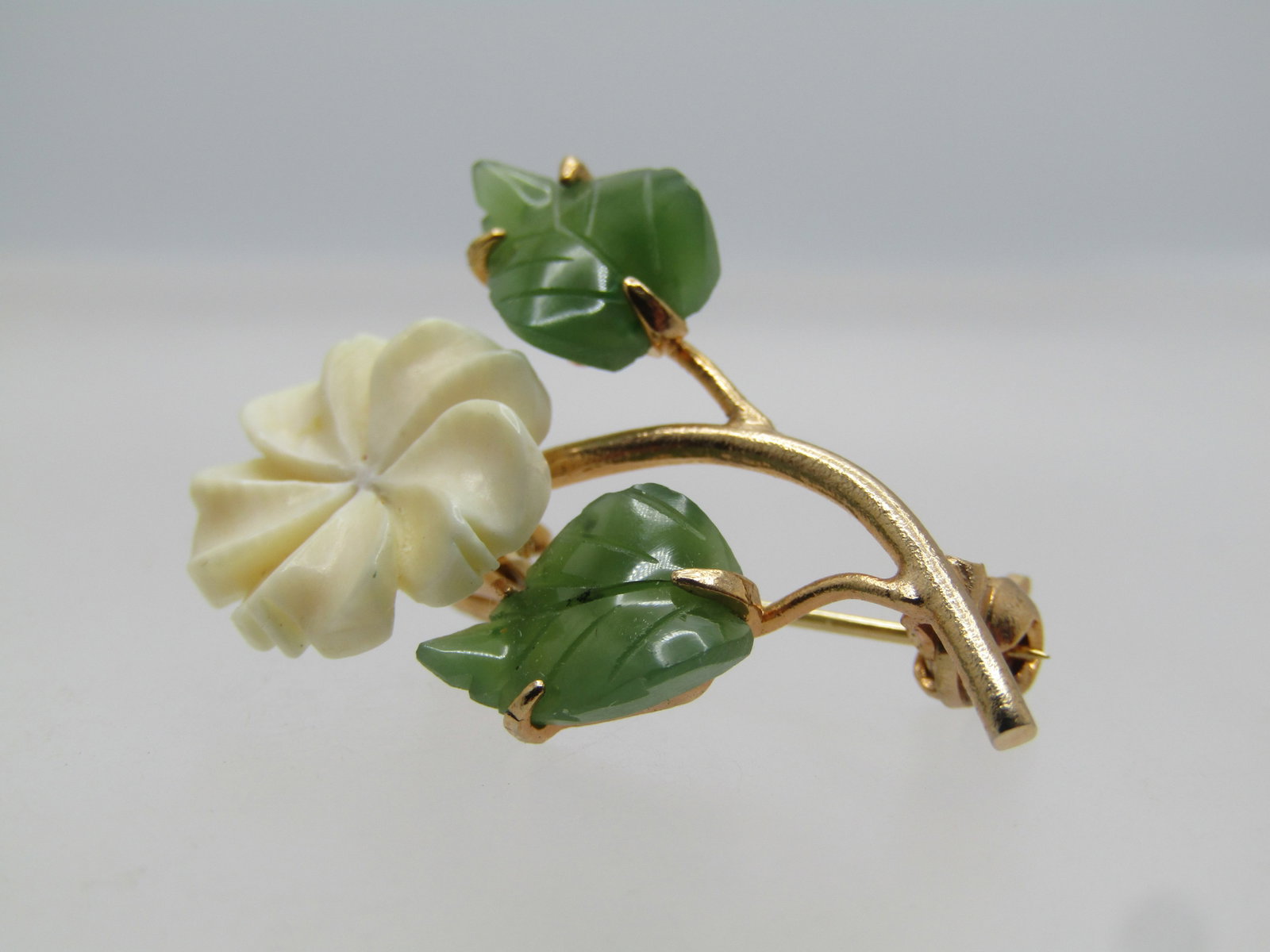 Vintage Carved Blossom and Leaves Brooch, 10kt G.F., 1960's-1970's - 5