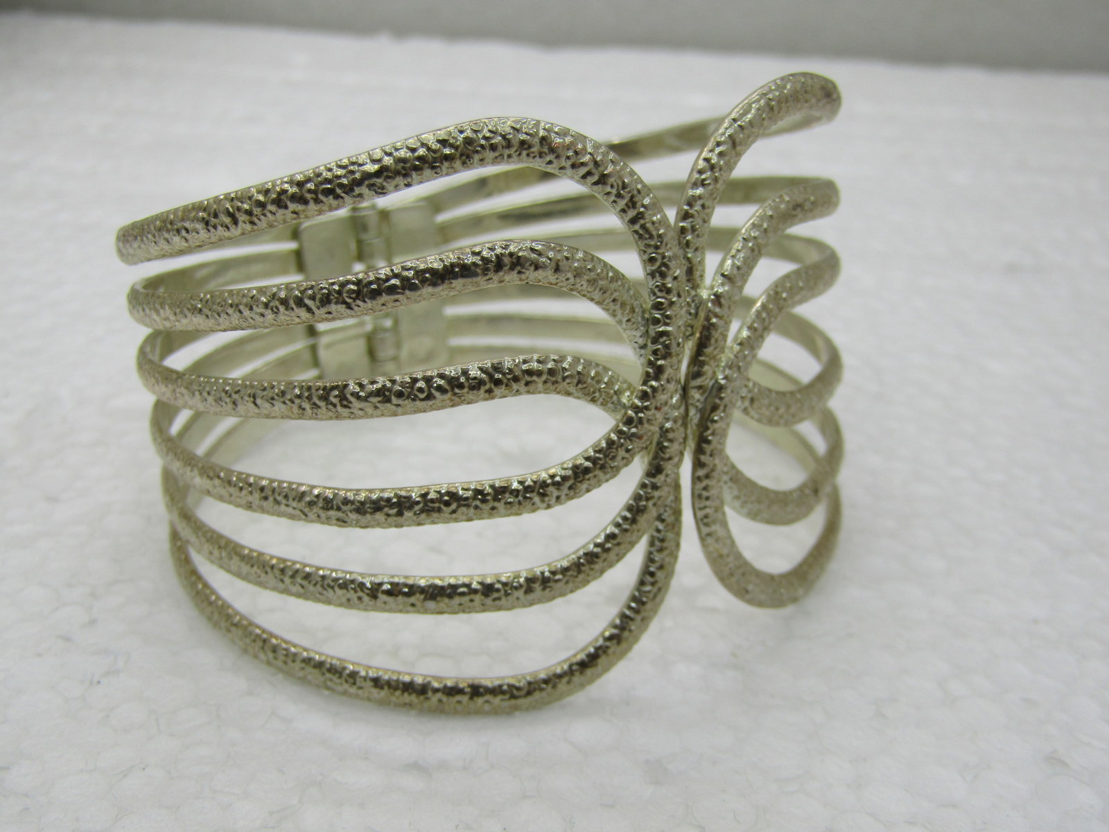 Vintage Wide Silver Tone Hinged Clamper Bracelet, 7.25", Textured, Open Design - 3