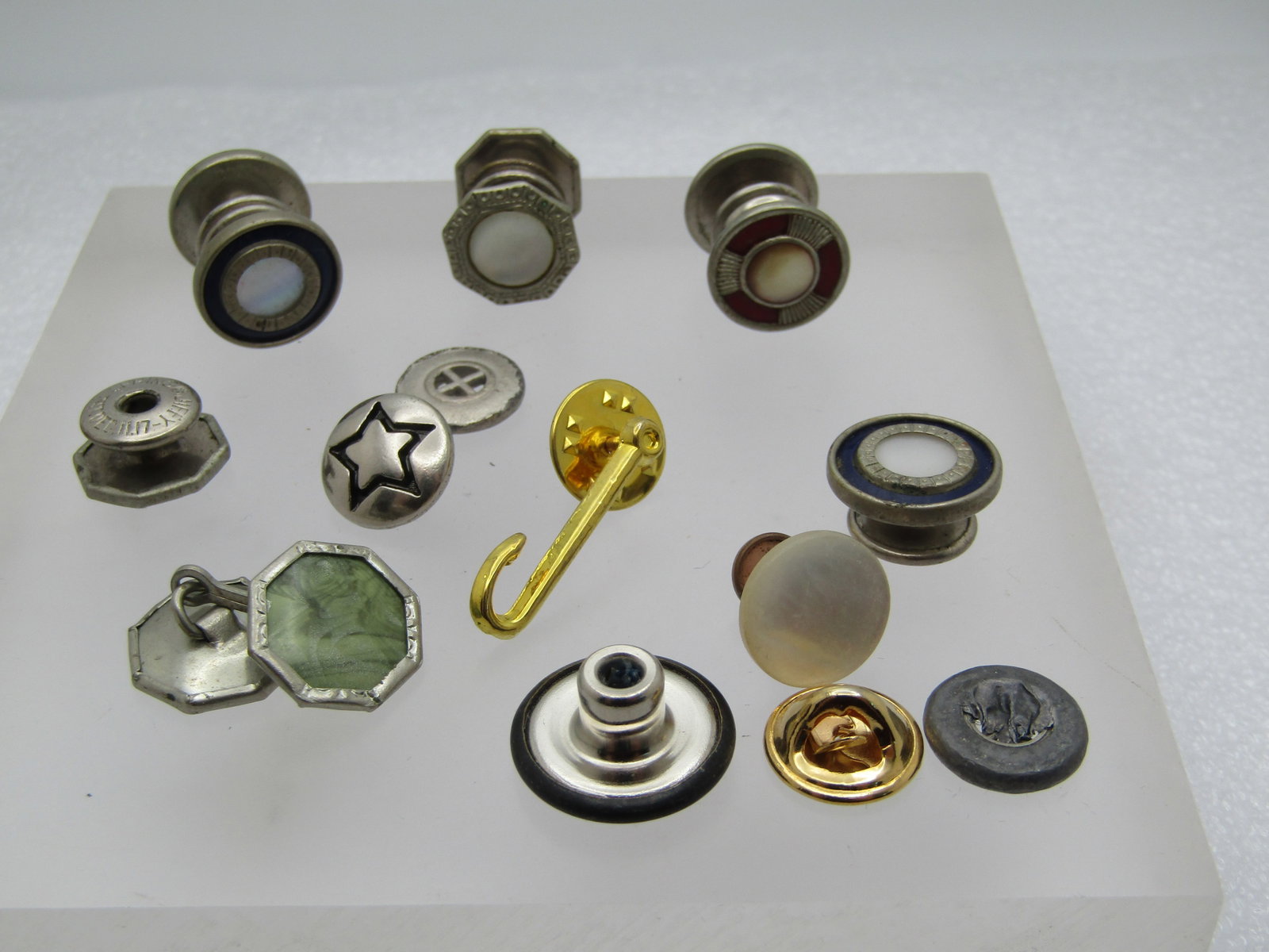 Vintage Mixed Snap Cufflinks, Enameled/ Mother of Pearl and other Pieces - 4