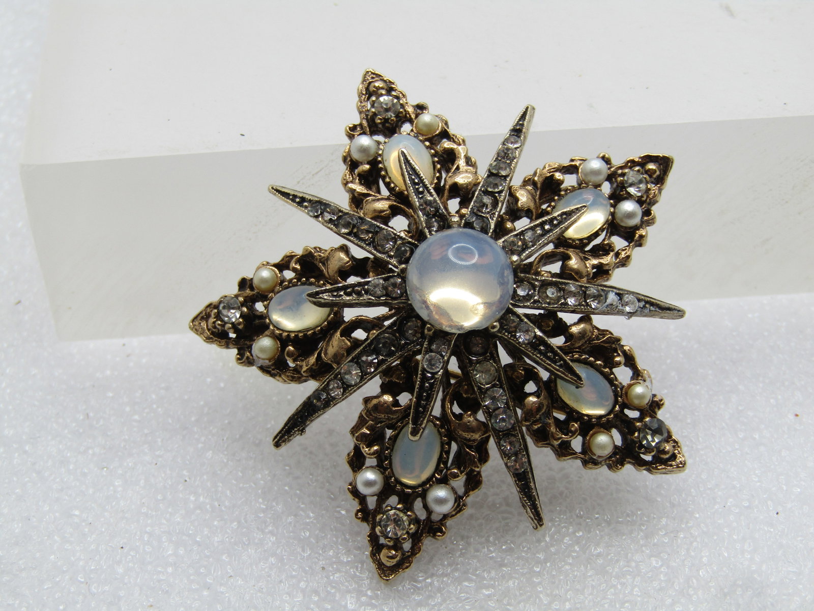 Vintage Faux Pearl, Rhinestone Star Brooch, Signed Art, 1960's - 3