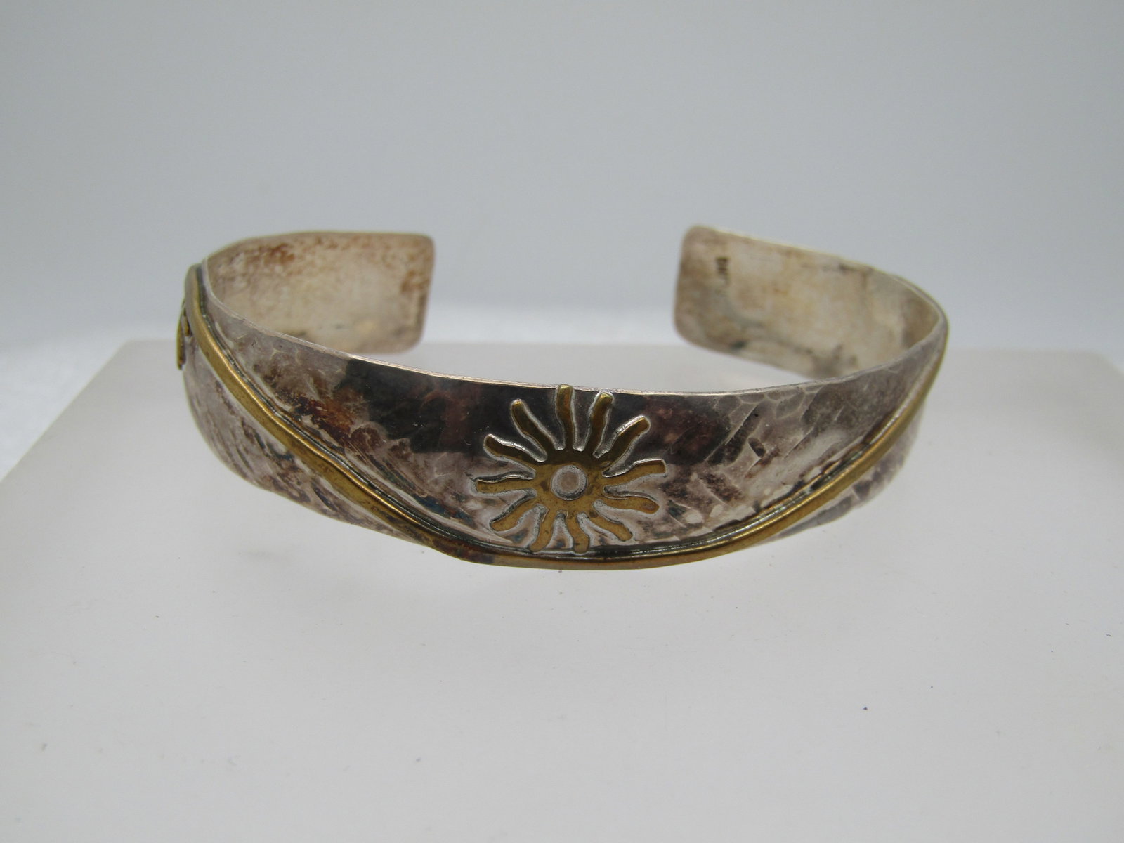 Vintage Sterling and Brass Cuff Braclelet, Sun Scrolled, 6.5" Signed Phyllis Lang - 2