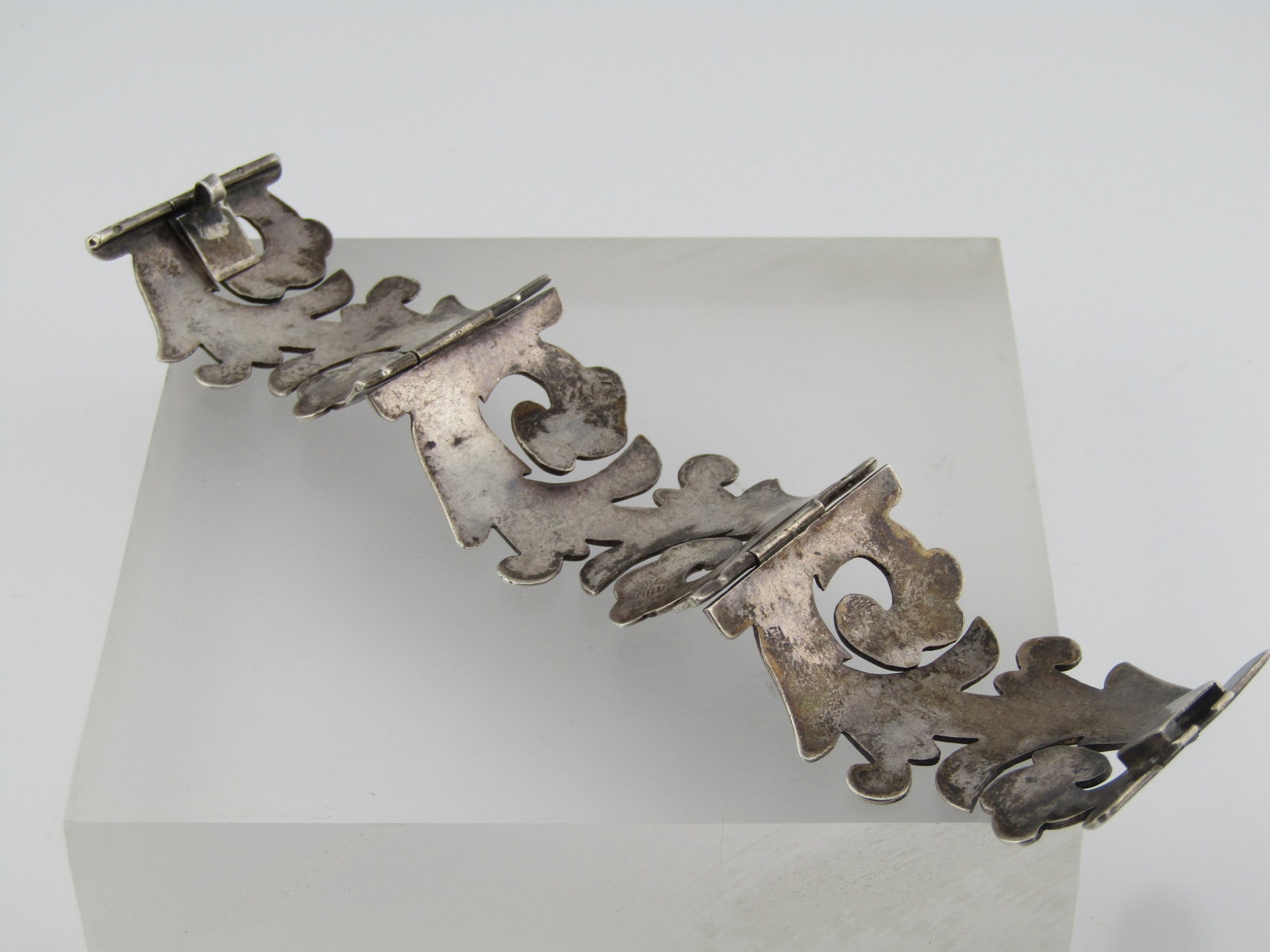 Vintage Sterling Floral Scroll Hinged Bracelet, 6.25", Taxco, Mexico, 1940's, Signed MRV - 4