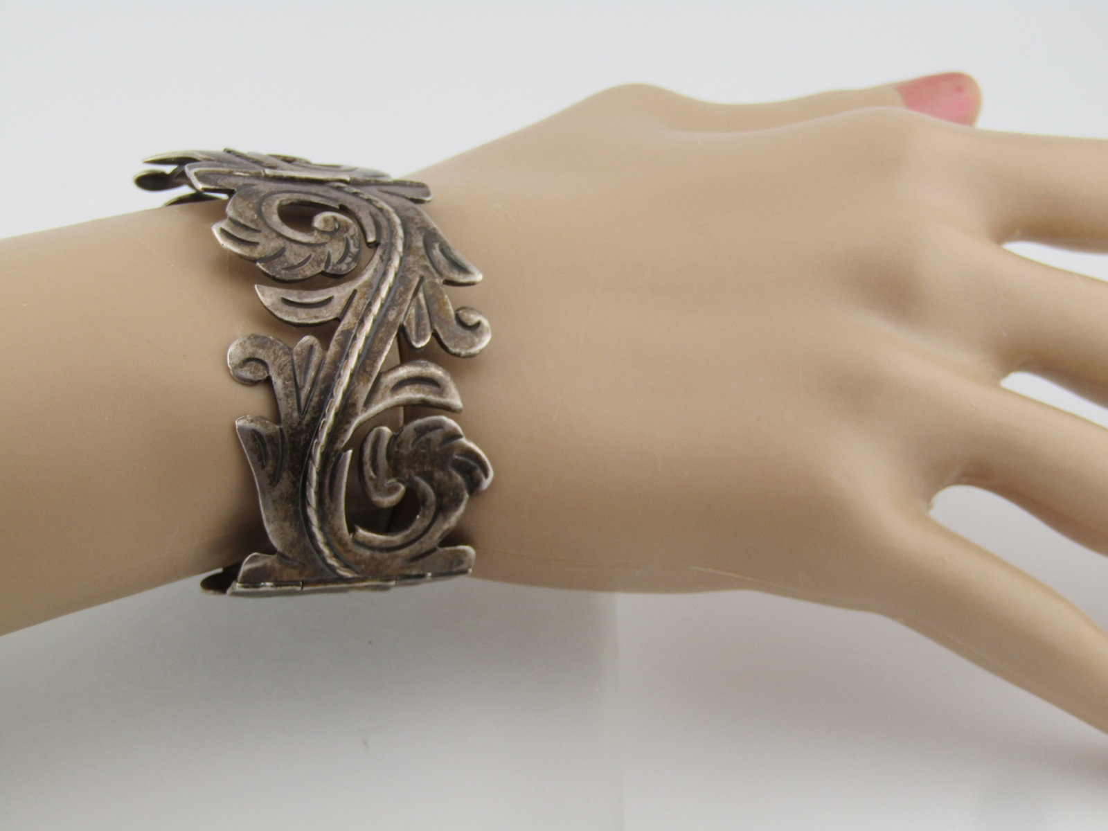 Vintage Sterling Floral Scroll Hinged Bracelet, 6.25", Taxco, Mexico, 1940's, Signed MRV - 7
