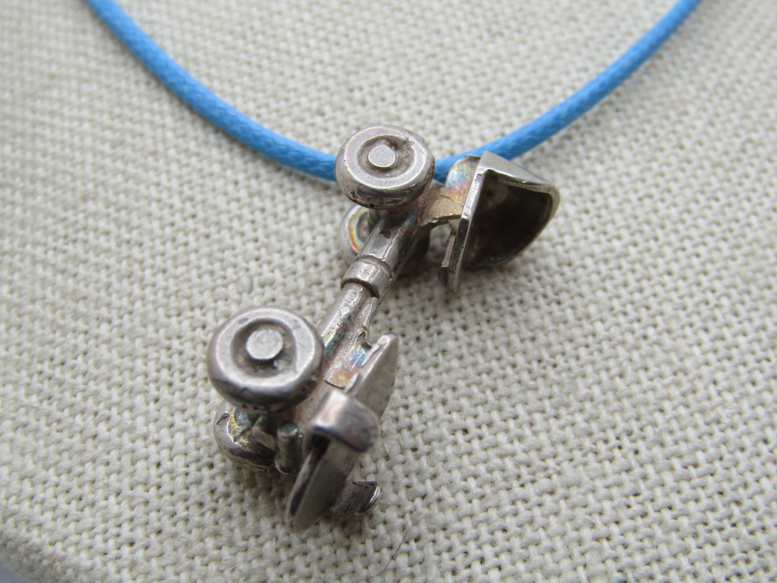 Vintage Sterling Silver Roller Skate Necklace, Old Style Skate, Signed - 4