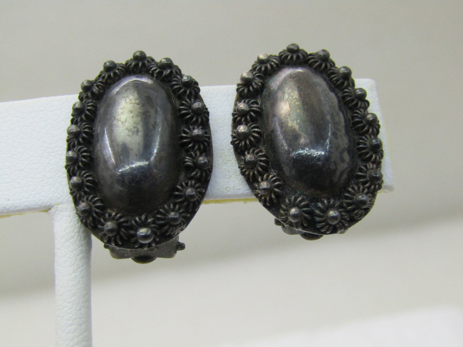 Vintage Sterling Silver Clip Earrings, Floral, 1930's-1940's, .75" Ovals (1 of 5)