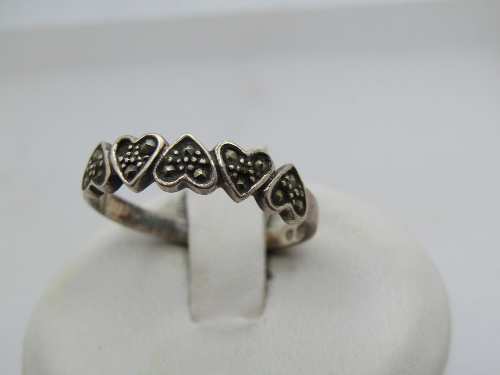 Vintage Sterling Heart Marcasite Band Ring, Signed D, Sz. 8 - 3