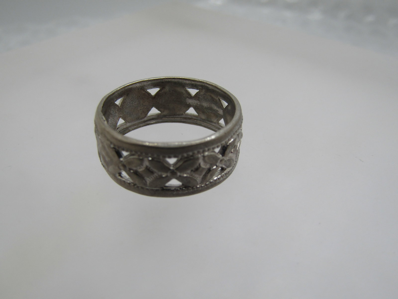 Vintage Sterling Floral Band Ring, Sz. 7.5, 8mm wide - 4