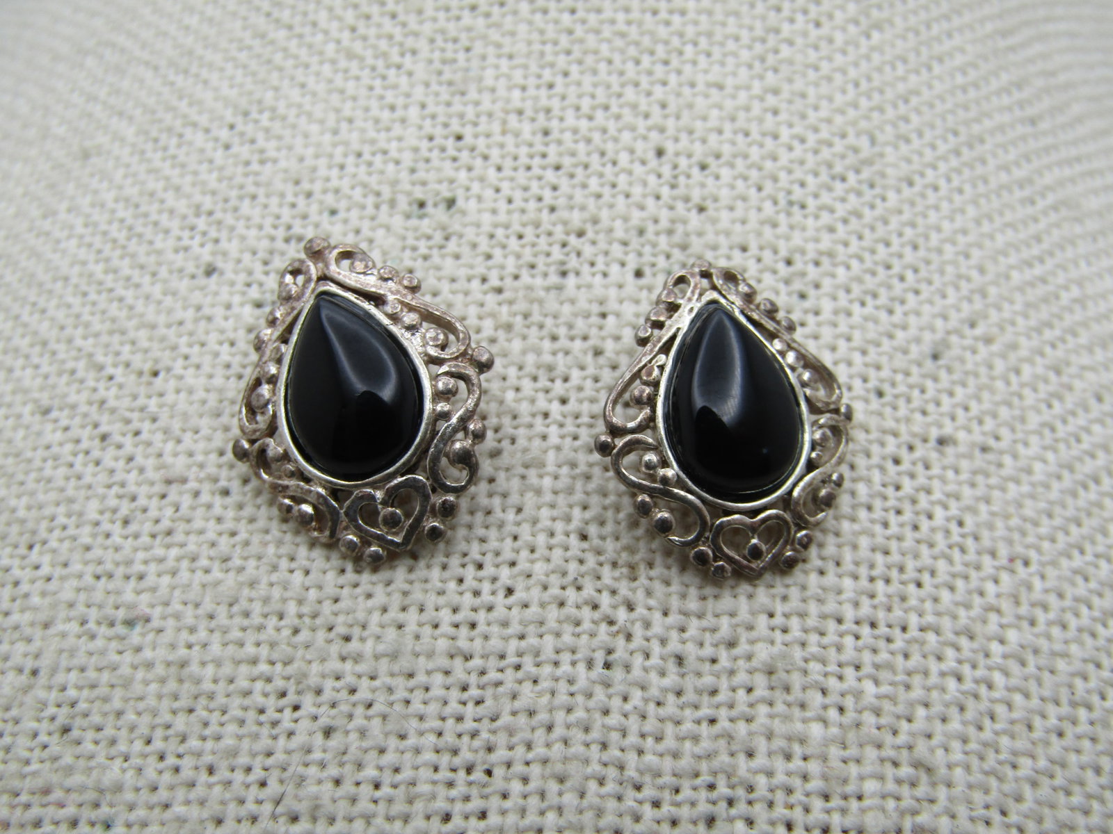 Vintage Sterling Onyx Earrings, Pierced, Signed BY, Southwestern Themed (1 of 4)