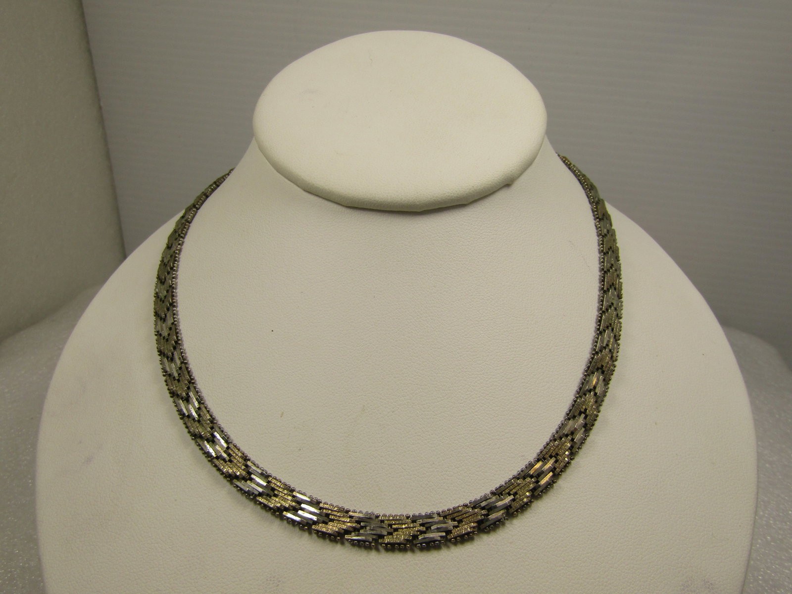 Vintage Sterling Woven Two Tone 6.5mm Necklace, Reversible, 16.5", 1980's, Signed: Title: Vintage Sterling Woven Two Tone 6.5mm Necklace, Reversible, 16.5", 1980's, Signed Description: Vintage Sterling Basket Weave Two Tone 6.5mm Necklace, Reversible, 16.5", 1980's, Signed with a st