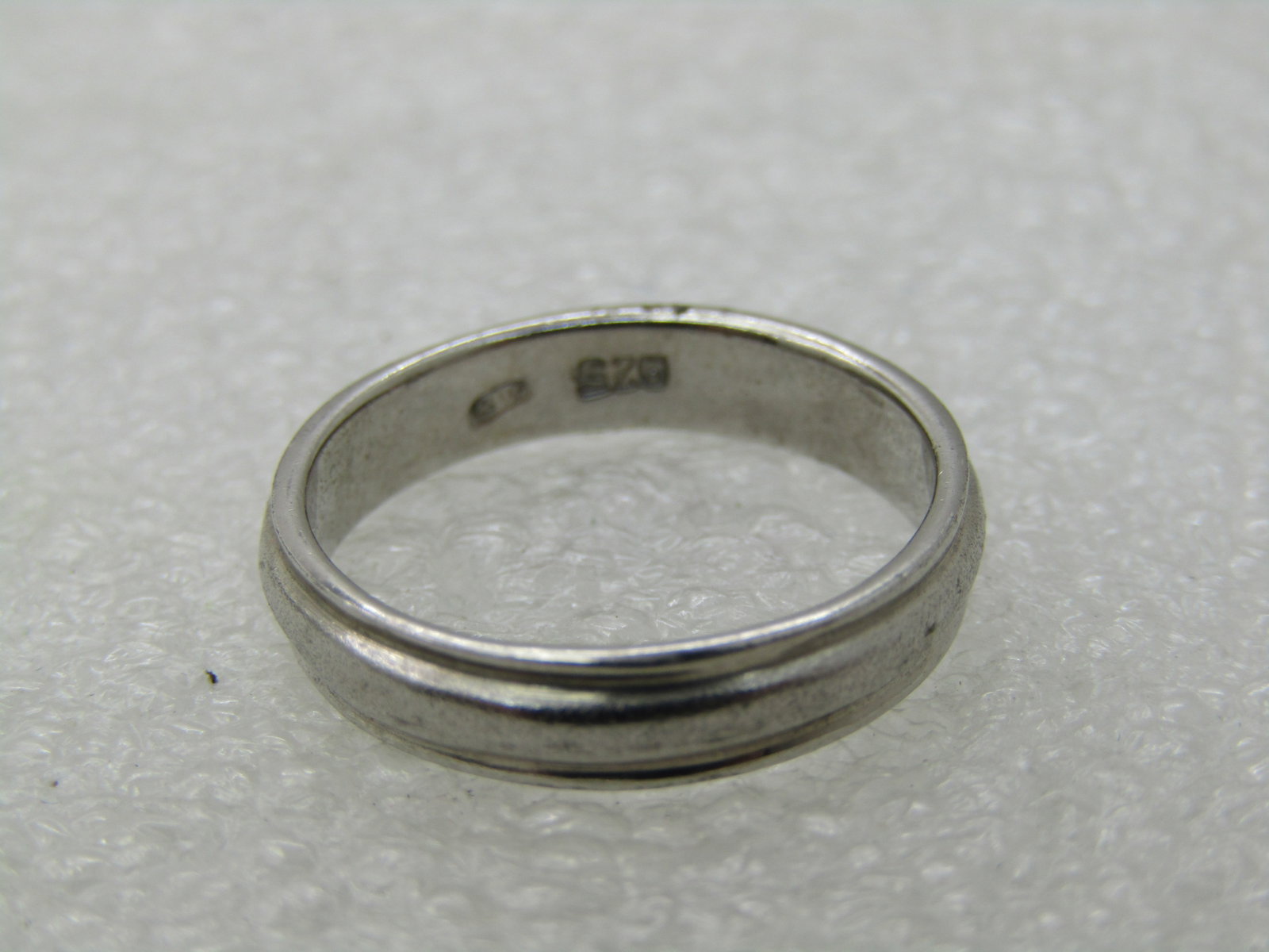 Vintage Sterling Silver Wedding Band, 3.5mm Sz. 6, Textured Domed Center - 3