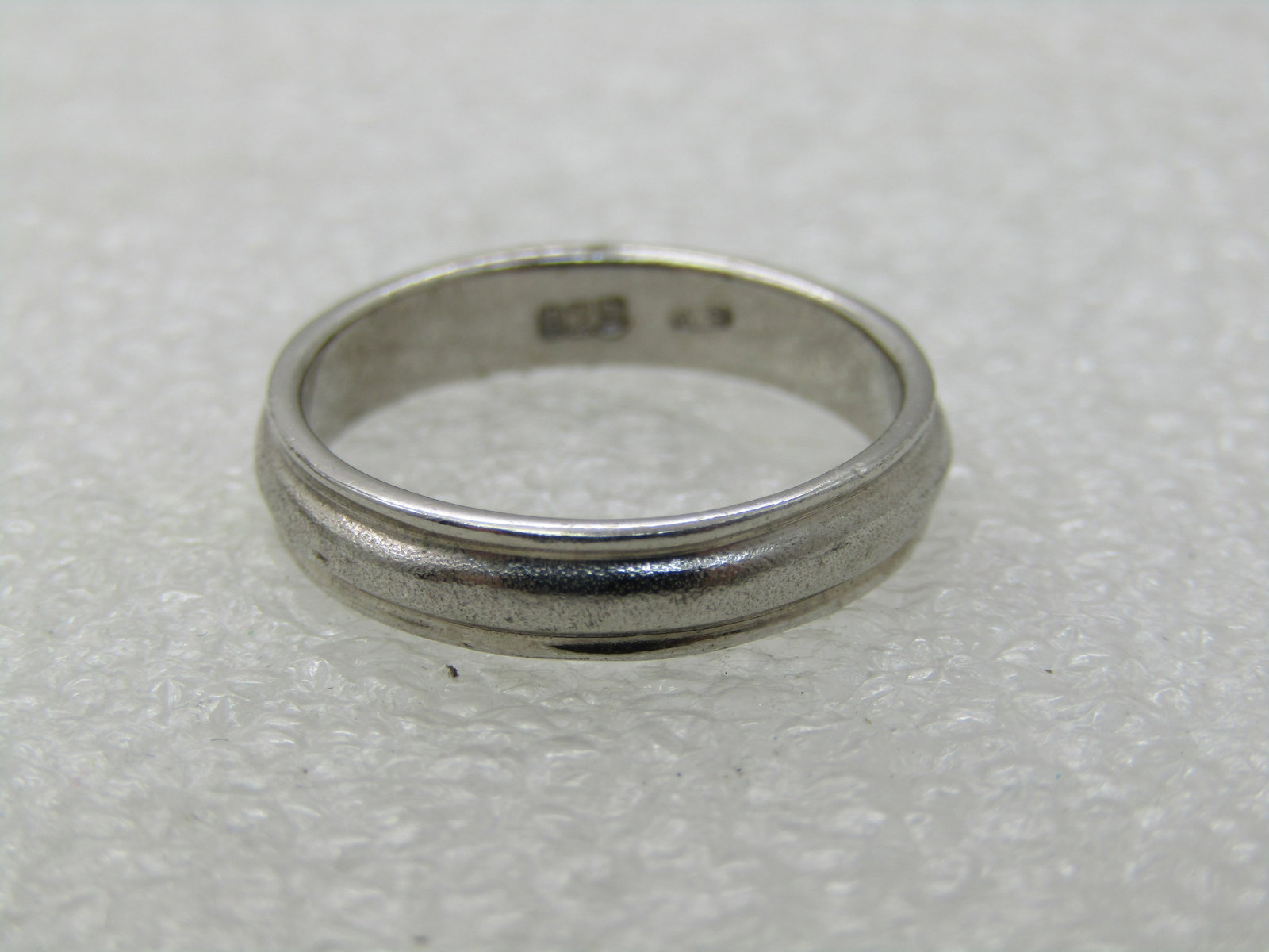 Vintage Sterling Silver Wedding Band, 3.5mm Sz. 6, Textured Domed Center - 4
