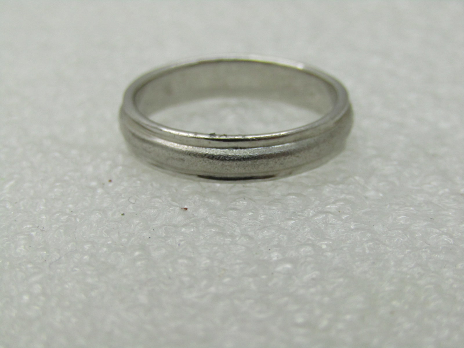 Vintage Sterling Silver Wedding Band, 3.5mm Sz. 6, Textured Domed Center - 6