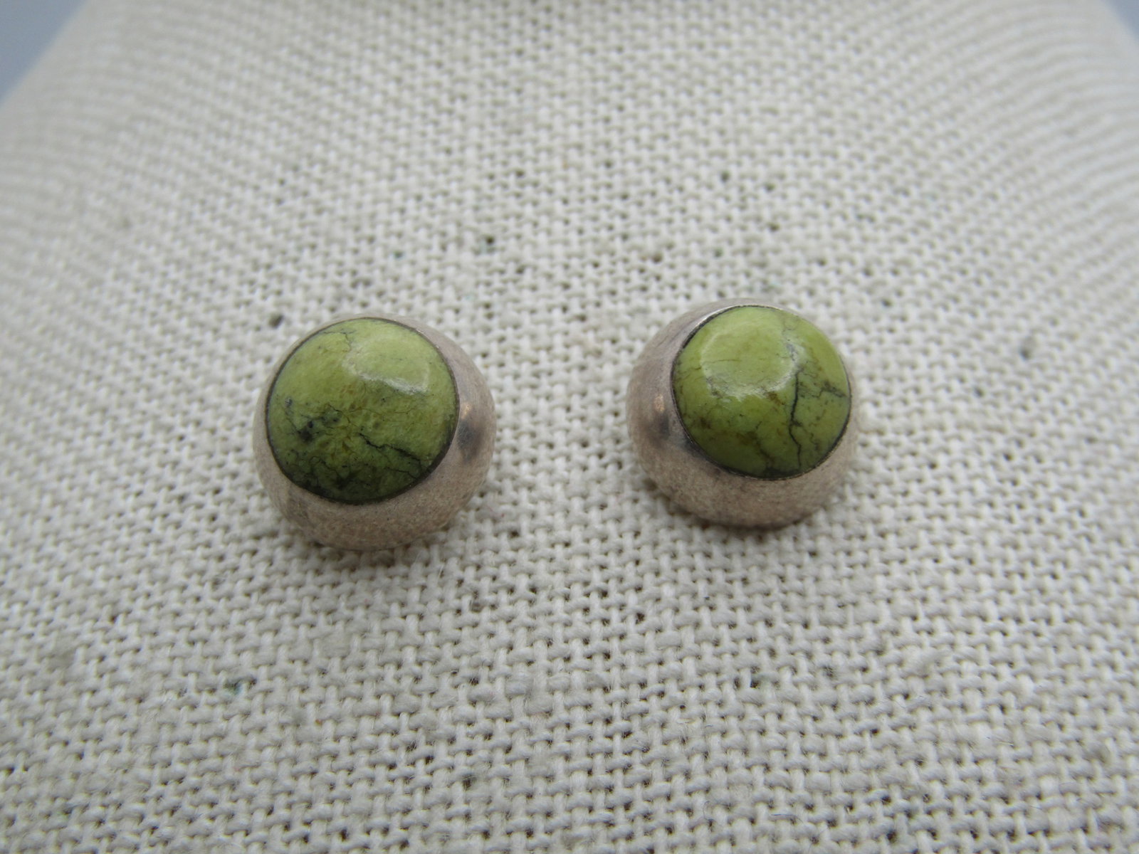 Vintage .950 Silver Green Stone Earrings, Stud, 1980's-1990's: Title: Vintage .950 Silver Green Stone Earrings, Stud, 1980's-1990's Description: Vintage .950 Silver Green Stone Earrings, Stud, 1980's-1990's. Round bezel-set green stone with black veining, appx.
