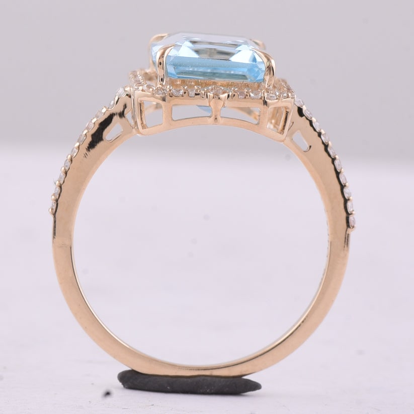 4.17 Ct Octagon Blue Topaz 9K Gold Ring - 4