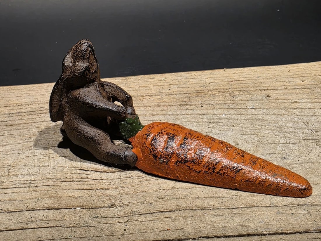 Cast Iron Door Stop Rabbit Hare Wedge: 5" Long Nice Reproduction antique solid cast iron rabbit door wedge. Certainly a great item! Be sure to see the images, for construction and manufacture details Reserve: $15.00 Shipping: Domestic: