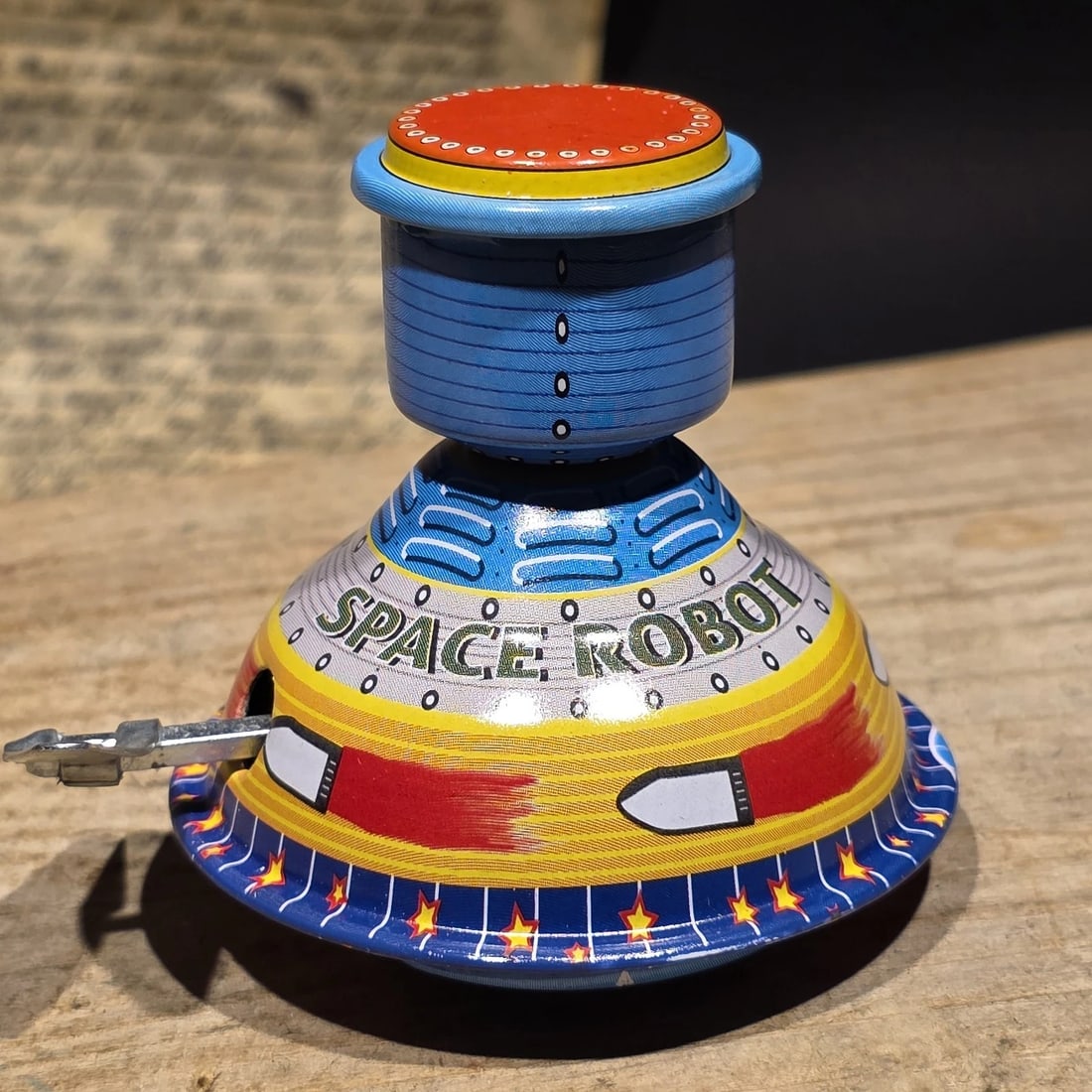 Space Robot Tin Litho Toy Wind Up Space Age Mechanical Robot (1 of 7)