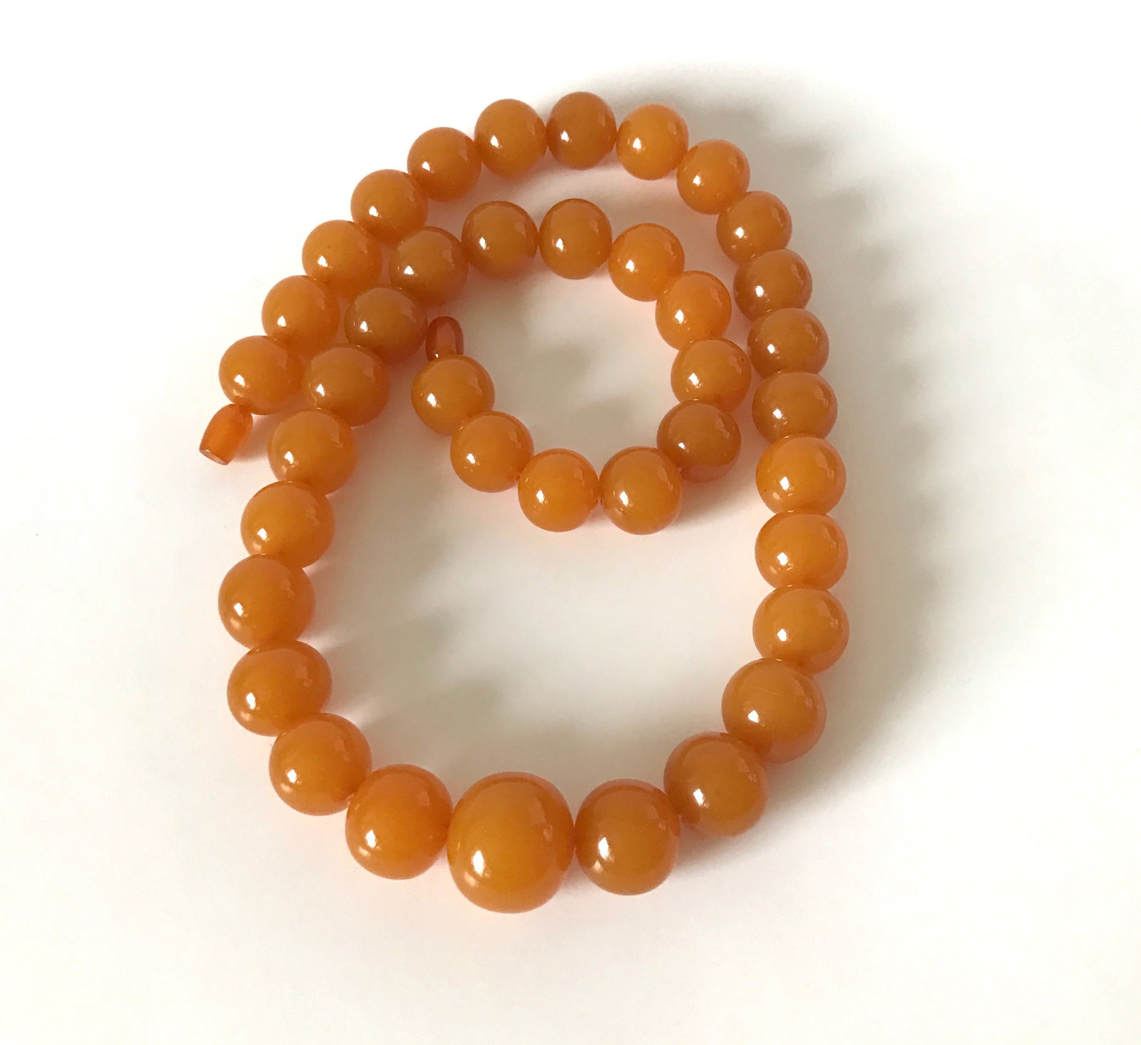 Remarkable Unique Antique Amber Necklace made from Round Amber beads - 7