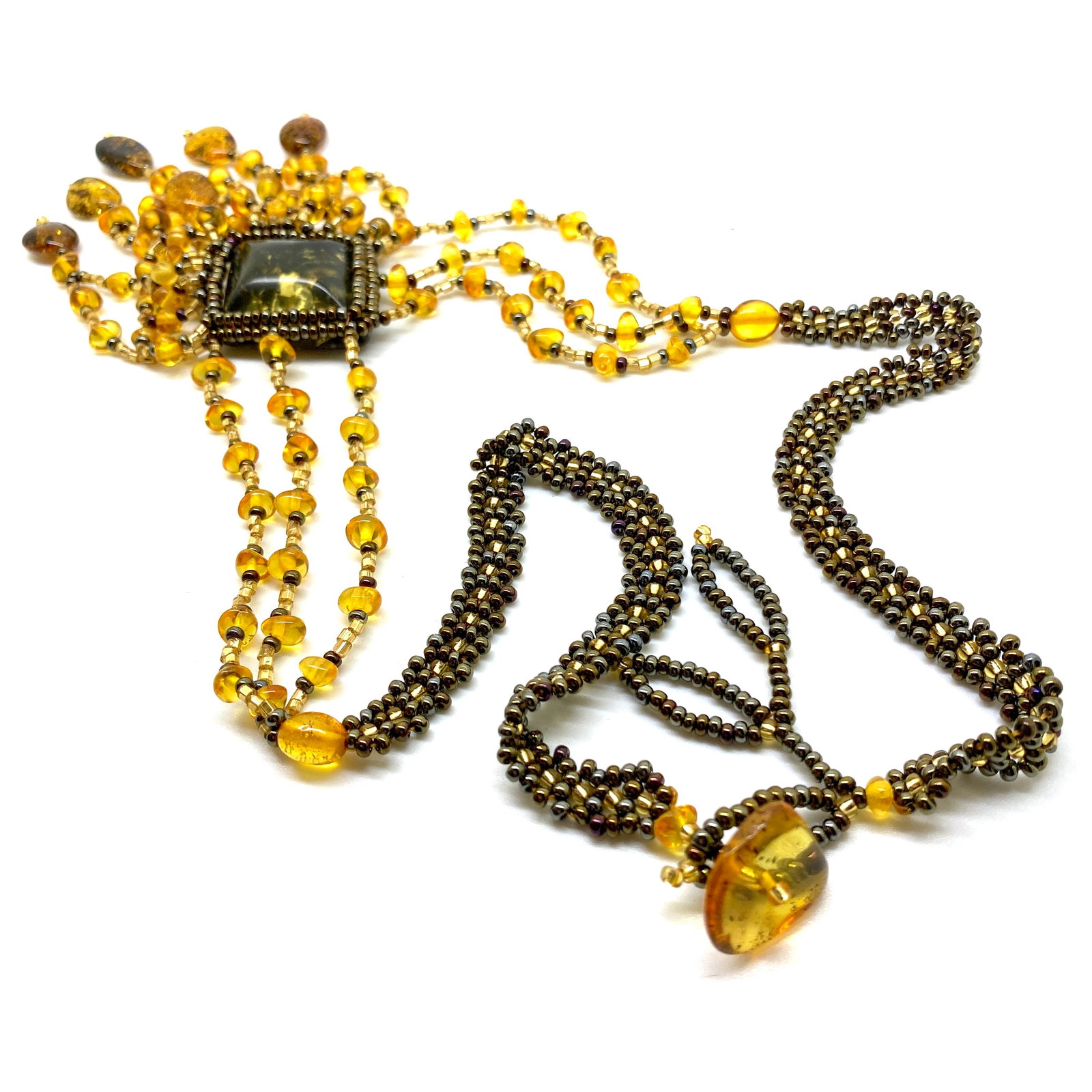 Fascinating Amber Floral Necklace made from leaf like bead ornaments - 4