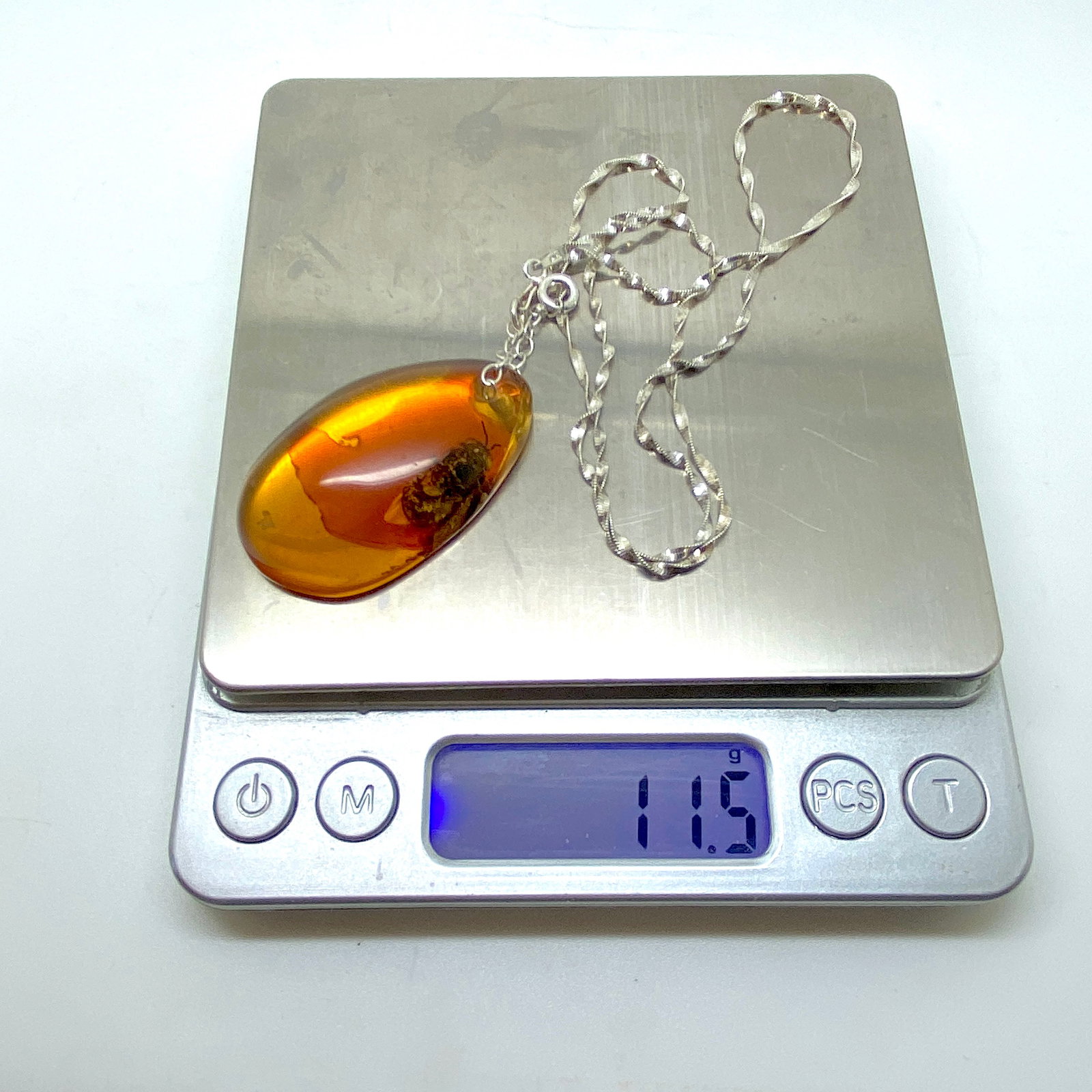 Splendid Amber Pendant with chain, shaped like a Drop with a Bee - 8