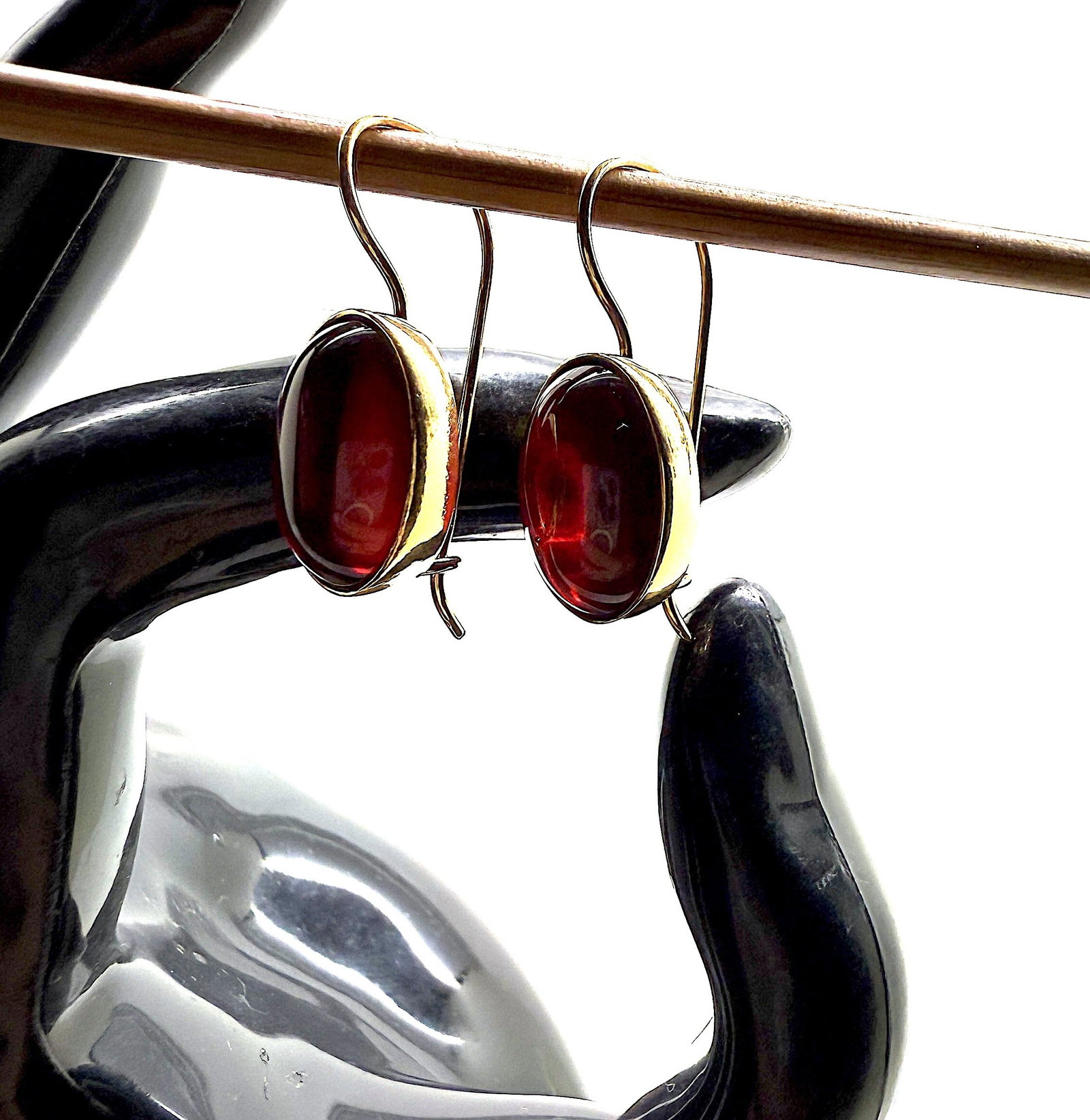 Remarkable Amber Earrings: Title:Remarkable Amber Earrings Metal:925 Silver-Gold Plated Gemstone:Whole Stone Weight:4.6 g Size:27x11mm Made of:(Reconstituted Amber or Whole Stone):Natural Amber Additional