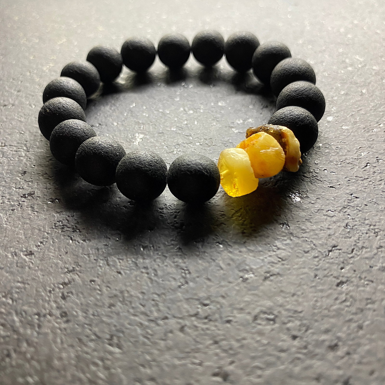 Outstanding Amber Bracelet made from Round Amber beads - 3