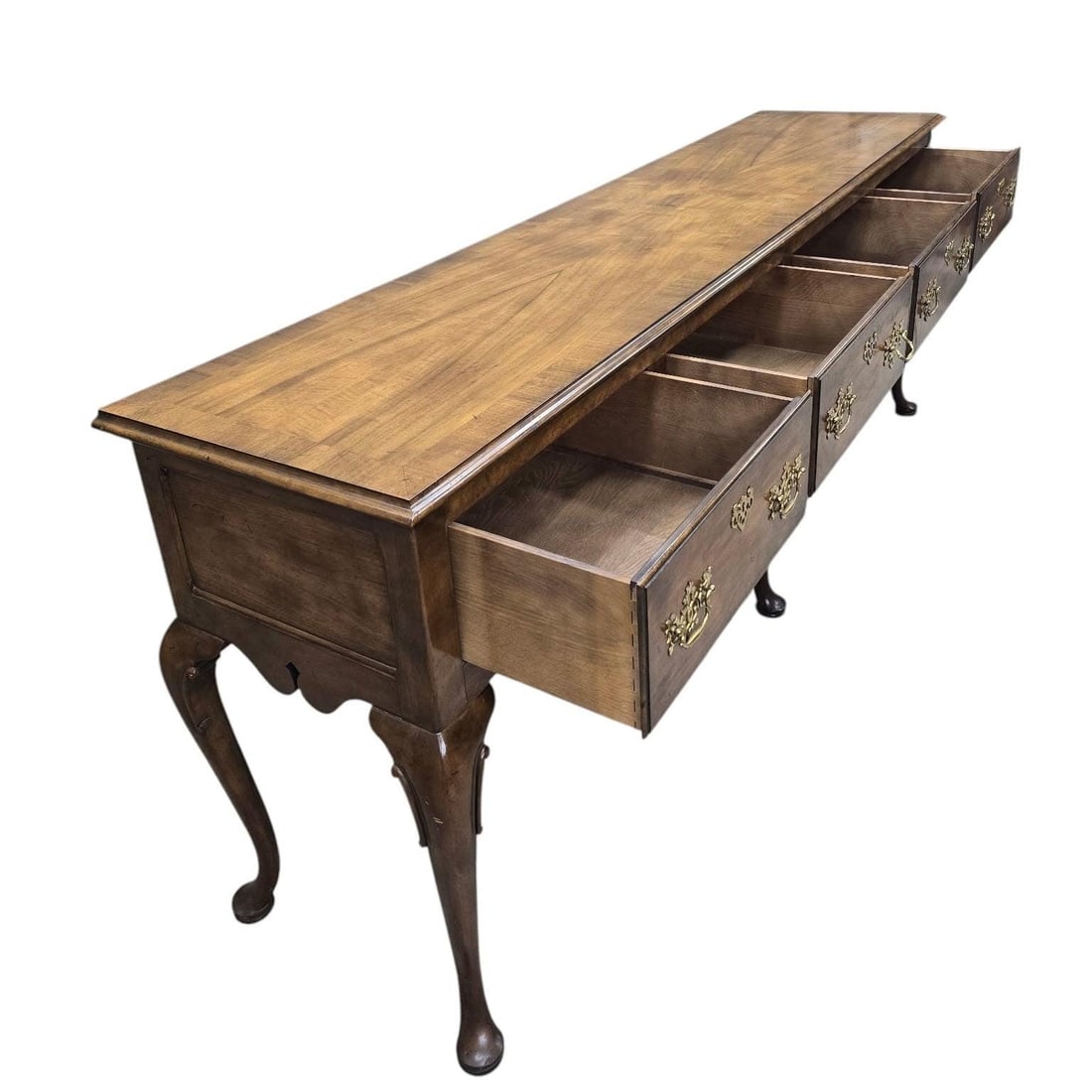 Vintage Queen Anne Style Console Table by Baker Furniture - 6