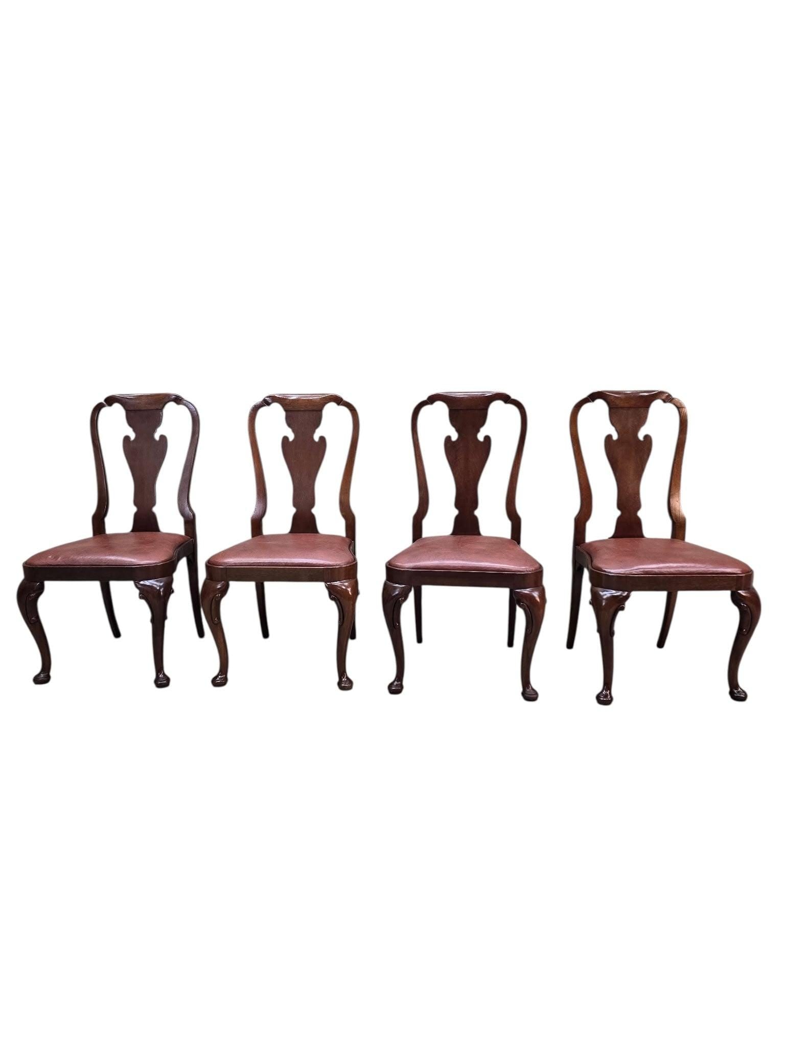 Vintage Queen Anne Style Dining Chairs By Baker Furniture - 4 - 2