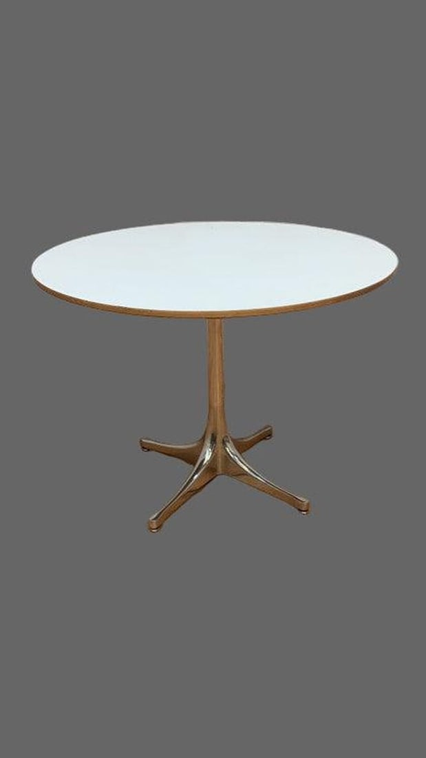 MCM Herman Miller Swag Leg Side Table (1 of 7)