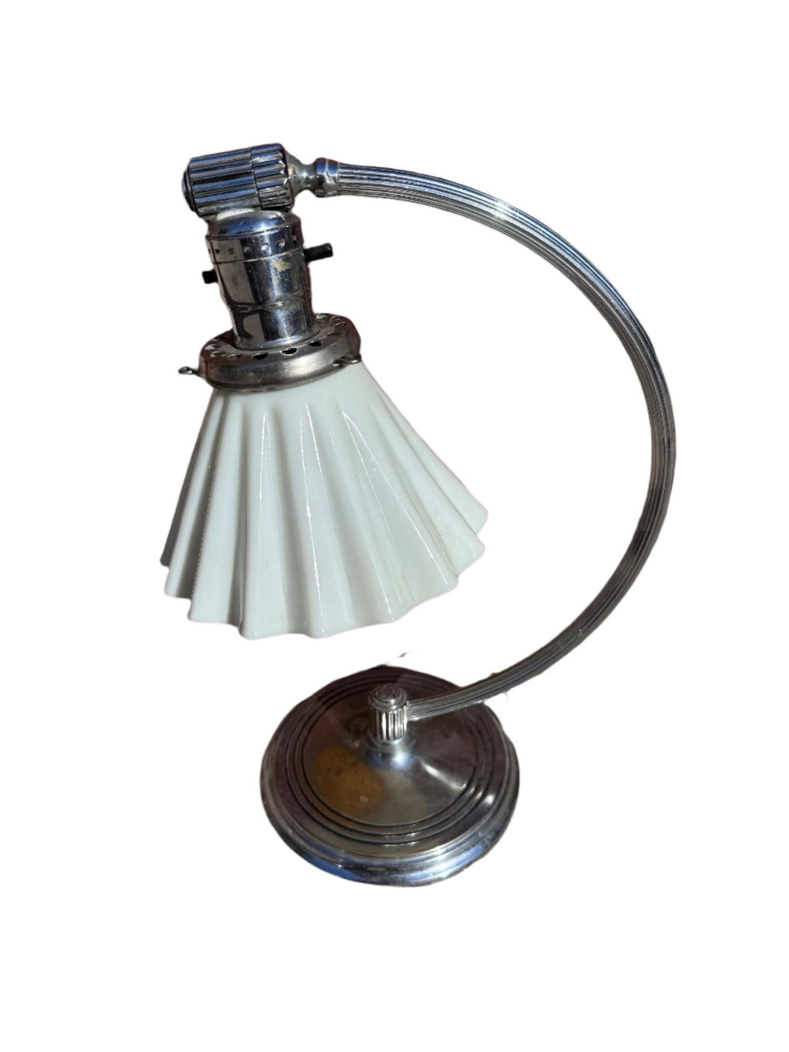 Vintage Art Deco Desk Lamp by Chase and Co. - 3