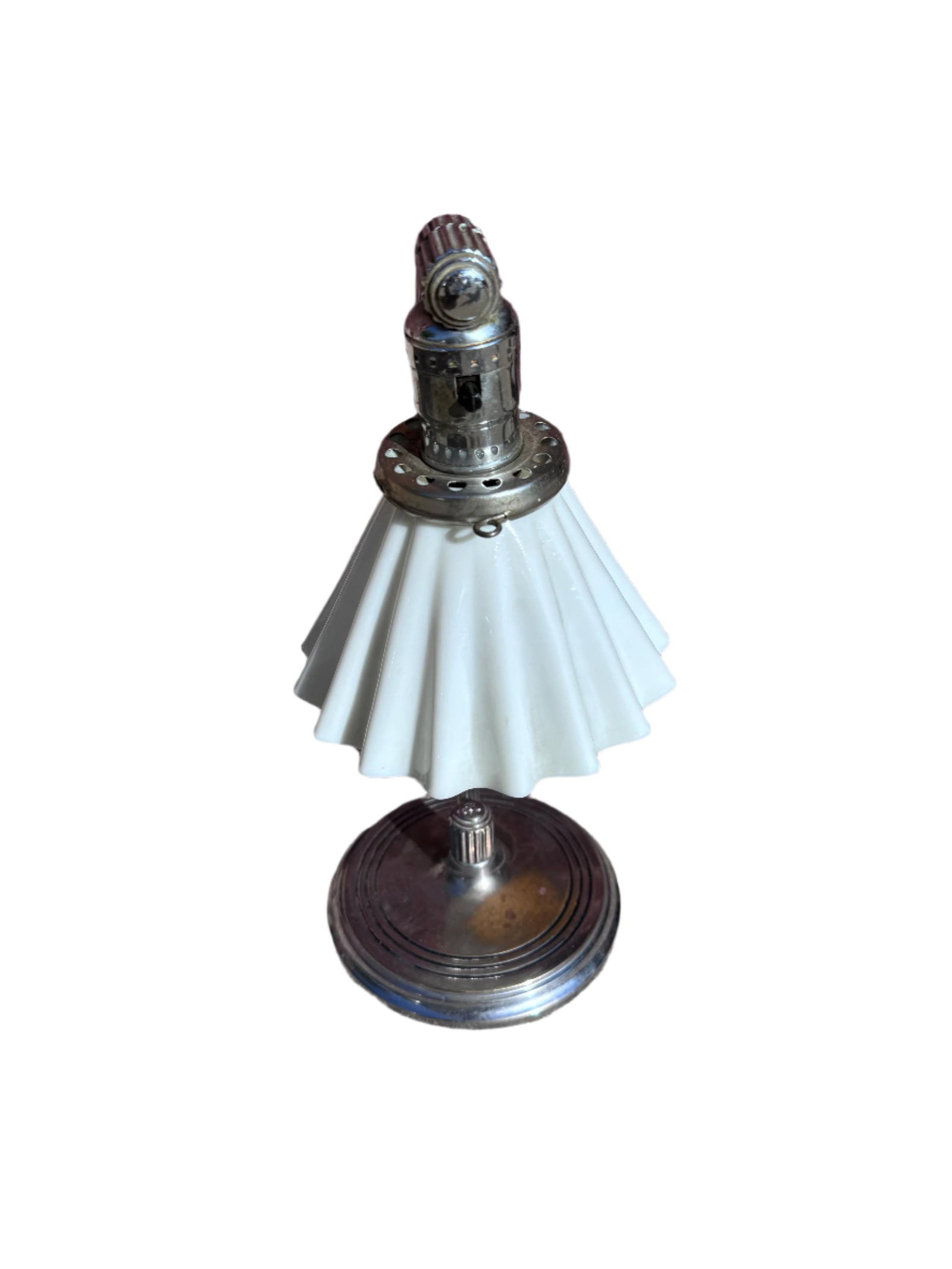 Vintage Art Deco Desk Lamp by Chase and Co. - 4
