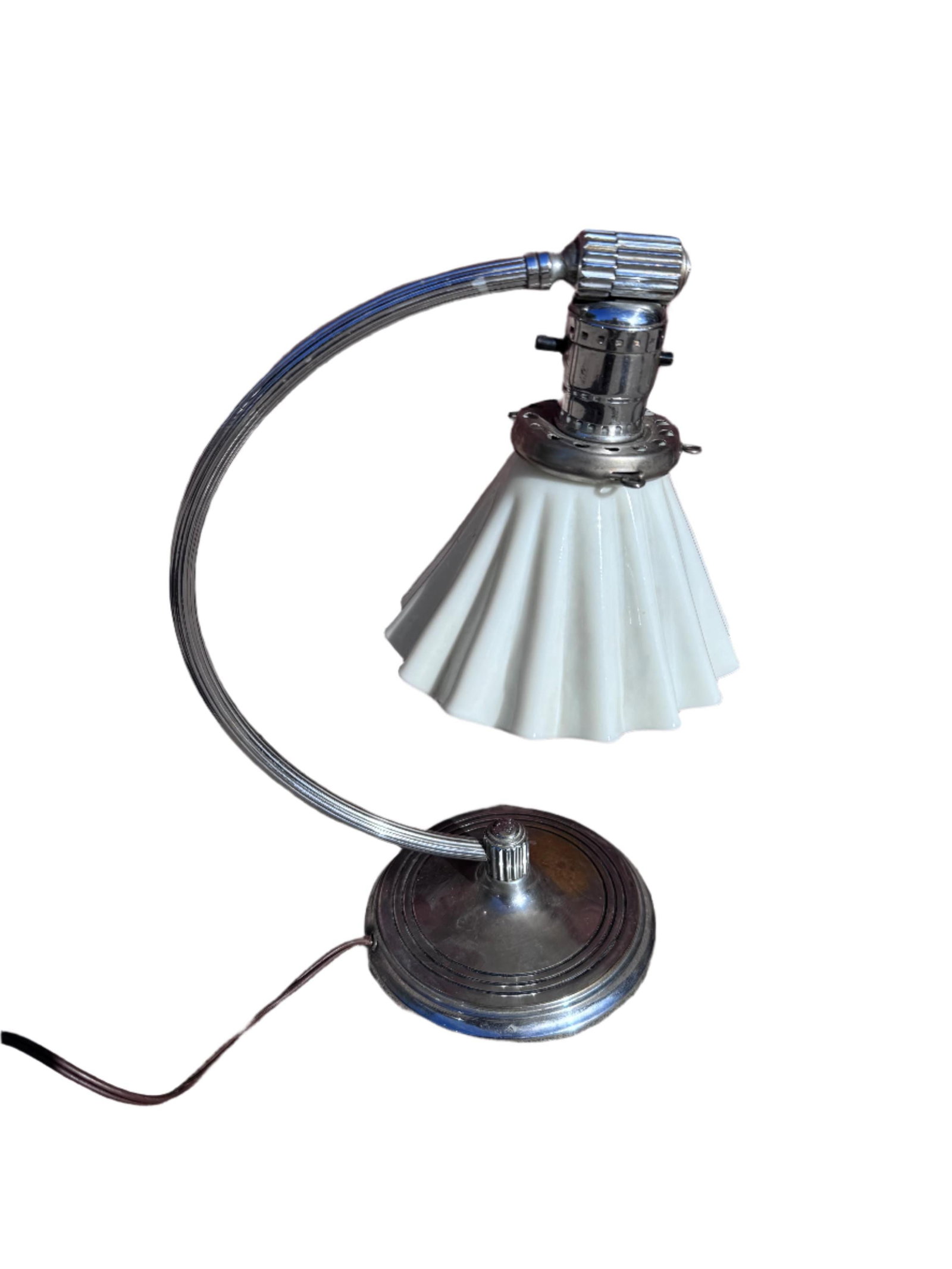 Vintage Art Deco Desk Lamp by Chase and Co. - 5